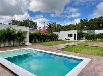 Casa · 177m² · 1 Recámara · 20 Estacionamientos · Venta de Salon de Eventos Prolongacion Av La Luna