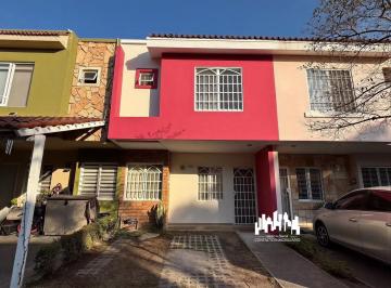 Casa en condominio de 4 habitaciones, Zapopan · Casa en Venta en Parques del Centinela con 4 Recamaras y Estar de Tv