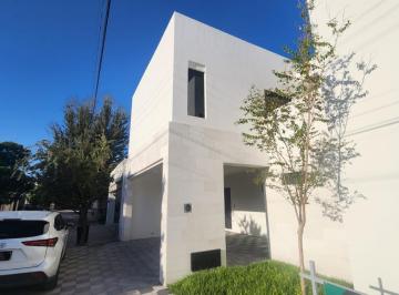 Casa · 337m² · 3 Recámaras · 2 Estacionamientos · Casa en Venta Las Isabeles, Torreón, Coah.