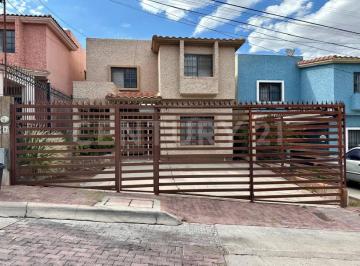 Casa · 174m² · 3 Recámaras · 2 Estacionamientos · Casa en Renta Fracc. Residencial Cumbres, Chihuahua
