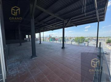 Local comercial · 368m² · 10 Estacionamientos · Local - Bosques del Country
