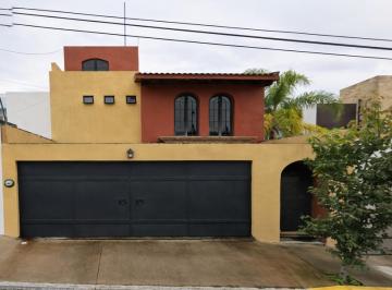 Casa de 3 habitaciones, Morelia · Casa en Venta en Balcones de Santa Maria, Morelia, Michoacan