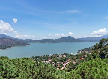 Terreno / Lote , Valle de Bravo · Terreno en Venta en Valle de Bravo con Vista Al Lago