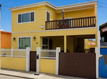 Casa de 5 habitaciones, Playas de Rosarito · Venta de Casa en La Colonia Mexicali en Playas de Rosarito en Baja California