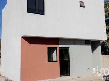 Casa · 95m² · 3 Recámaras · 2 Estacionamientos · Casa Altara en Venta en Valles del Ejido, Mazatlán, Sinaloa.