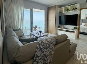 Departamento · 140m² · 3 Recámaras · 2 Estacionamientos · Departamento en Venta en Torre en Zona Dorada, Mazatlán, Sinaloa.