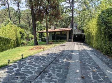 Casa de 5 habitaciones, Valle de Bravo · Extraordinaria Propiedad en Renta