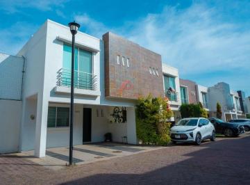 Casa en condominio de 3 habitaciones, Zapopan · Casa en Renta en Rinconada de Los Fresnos – Zapopan