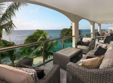 Departamento de 4 habitaciones, Cozumel · Departamento Frente Al Mar Remodelado con Terraza y Amenidades en Venta