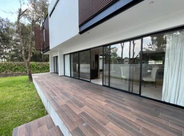 Casa de 4 habitaciones, Zapopan · Casa Niveles en La Mojonera