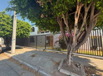 Oficina , San Pedro Tlaquepaque · Casa en Venta Ideal Para Oficinas en Fracc Revolucion