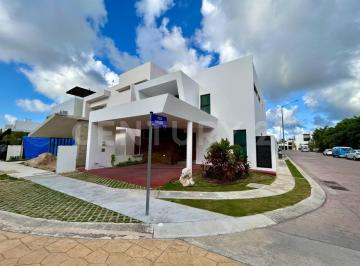 Casa · 291m² · 4 Recámaras · 2 Estacionamientos · Casa en Venta a Estrenar en Esquina | 4 Recámaras | Residencial Río