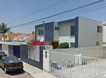 Casa de 4 habitaciones, Tijuana · Casa con 4 Recámaras en Venta en El Paraíso