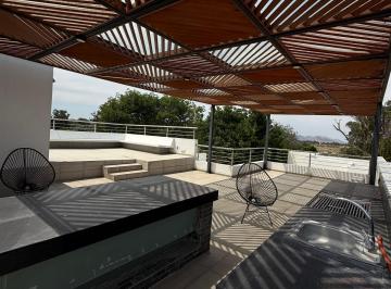 Casa en condominio de 5 habitaciones, Zapopan · Casa Amueblada en Renta Zona Real. Olivos Residencial