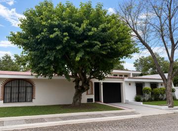 Casa de 3 habitaciones, Chapala · Casa en Renta en La Floresta Ajijic Chapala