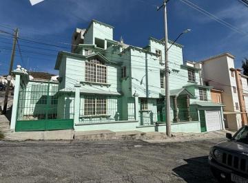 Casa de 4 habitaciones, Pachuca · Casa en Esquina en Venta en Lomas Residencial