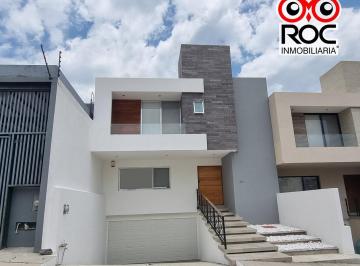 Casa · 370m² · 3 Recámaras · Excelente Casa en Venta y Renta Cumbres del Lago, Juriquilla