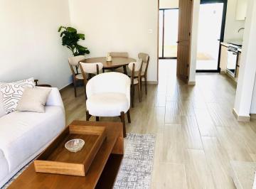 Casa · 93m² · 3 Recámaras · 2 Estacionamientos · Casa en El Mirador con Amplia Recámara en Planta Baja