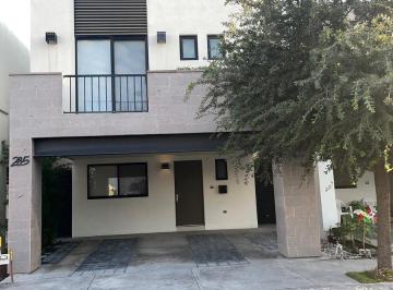 Casa · 154m² · 3 Recámaras · 2 Estacionamientos · Casa Dominio Cumbres Monticello Garcia Renta