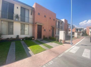 Casa en condominio de 3 habitaciones, Corregidora · Venta de Casa Remodelada en El Coto 3 Puerta de Piedra