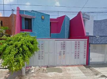 Casa de 3 habitaciones, Irapuato · Venta de Casa en Irapuato, Guanajuato