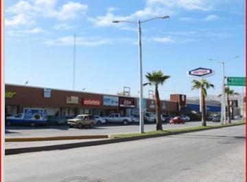 Local comercial · 300m² · Local en Renta en Plaza Triana en Torreón Coahuila