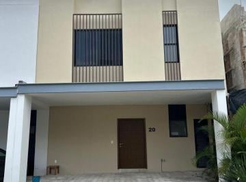 Casa de 3 habitaciones, Benito Juárez · Casa en Renta con Alberca | Residencial Arbolada | Cancún