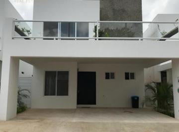 Casa · 310m² · 3 Recámaras · 3 Estacionamientos · Casa - Residencial Cumbres