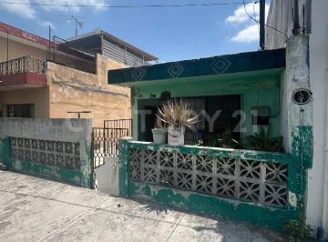 Casa · 90m² · Casa en Venta en Col. Fomerrey 4 en Apodaca Nuevo Leon