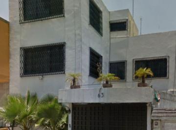 Casa de 4 habitaciones, Naucalpan de Juárez · Casa en Venta en Lomas Verdes. Naucalpan. Zona de Alto Valor. Remate Bancario. No Creditos