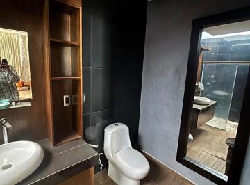 Casa · 725m² · 5 Recámaras · 5 Estacionamientos · Se Renta Residencia en Bugambilias Primera Seccion