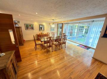 Casa · 415m² · 3 Recámaras · 2 Estacionamientos · Casa en Venta en Lomas del Chamizal