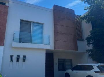 Casa de 4 habitaciones, Zapopan · Se Vende Casa en Solares