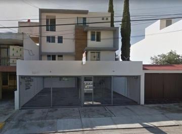 Departamento de 2 habitaciones, Zapopan · Departamento Cerca de La Uag! 2 Habitaciones, 2 Baños Completos, un Estudio