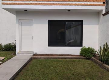 Casa de 4 habitaciones, Cuernavaca · Renta de Casa Centrica con Bungalow Independiente