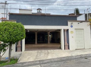 Casa de 4 habitaciones, Morelia · Venta de Casa en La Colonia Lomas de Vista Bella.