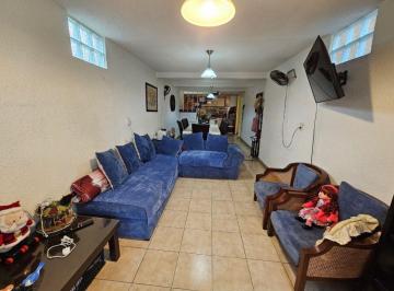 Casa de 3 habitaciones, Jiutepec · Venta de Casa en Fraccionamiento en Jiutepec con Alberca Comun