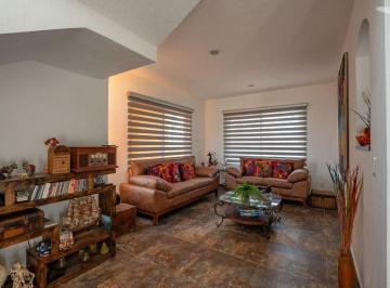 Casa de 4 habitaciones, Tlajomulco de Zúñiga · Excelente Propiedad en Fraccionamiento 3 Reyes