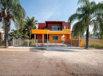 Casa de 4 habitaciones, Tlajomulco de Zúñiga · Excelente Propiedad en Fraccionamiento 3 Reyes