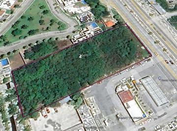 Terreno / Lote · 5000m² · Terreno en Venta Cancún Boulevard Colosio Lote 35