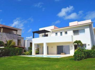 Casa en condominio · 461m² · 4 Recámaras · Casa en Venta con Vista a La Laguna Nichupté en Cancún Isla Marina 12