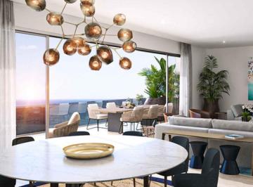 Departamento · 195m² · 3 Recámaras · 2 Estacionamientos · Departamento Frente Al Mar en Venta Sls Bahía Beach Residences Puerto Cancún