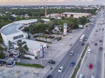 Local comercial · 194m² · Local en Renta en Blvd Luis Donaldo Colosio Cancun