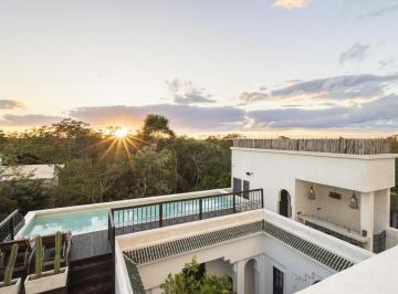 Casa · 809m² · 8 Recámaras · 5 Estacionamientos · Casa en Venta Tipo Boutique Villa de 8 Habitaciones en Tulum
