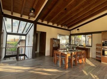 16a074fd94798997baa132a0c226cf0ffc9ad6b2f5896892726690706c9d0de7 · Casa en Venta en Condominio en Valle de Bravo, Dentro del Hotel Loto Azul