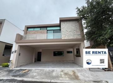 Casa · 345m² · 3 Recámaras · 3 Estacionamientos · Apv Casa en Renta en Encinos del Vergel, Monterrey, N. L.