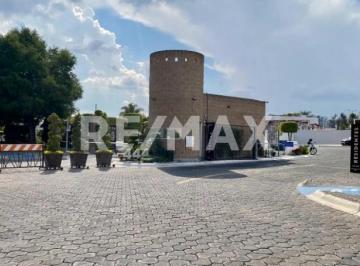 Casa · 580m² · 4 Recámaras · 2 Estacionamientos · Casa en Venta - (4)
