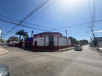 Casa de 3 habitaciones, Mérida · Casa en Venta en Esquina en El Centro de Mérida Cerca del Chembech