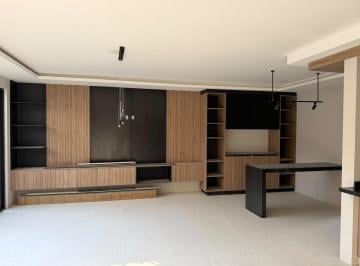 Casa · 341m² · 5 Recámaras · 3 Estacionamientos · Casa en Venta en Juriquilla