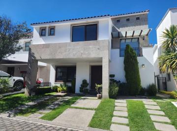 Casa de 2 habitaciones, Metepec · Casa en Venta en Metepec. Condado del Valle